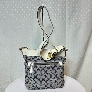 Authentic Coach Signature C Duffle Blue Denim Leather Convertible Handbag
40%off